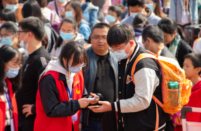 志愿者 龙若凡.png