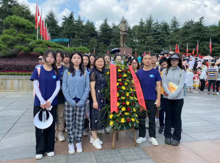 WilliamHill官方网站乡村振兴实践团来韶开展暑期“三下乡”实地调研
